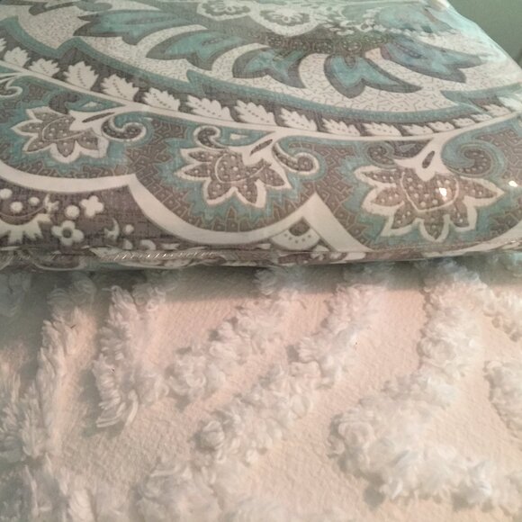 510 Design Shawnee Shower Curtain, 72" X 72" - Multicolor NEW/SEALED - Picture 4 of 5